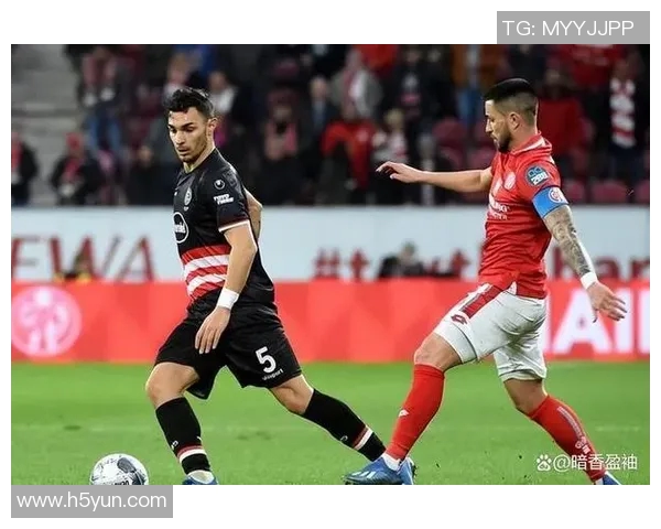 卡尔斯鲁与汉堡的激烈对决揭示了德乙赛场的竞争魅力与球队实力的较量